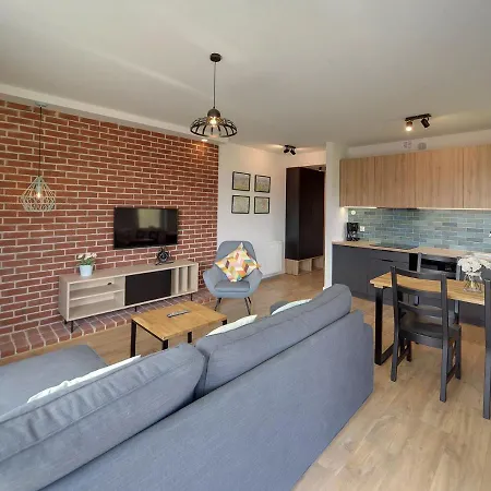 Invest Szklarska 800 C9 Apartman *